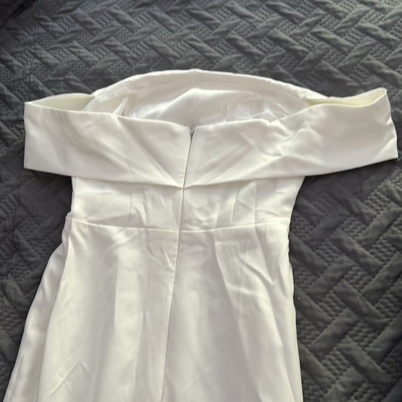 Mermaid Off-Shoulder Mermaid Dress - Picture 9 of 10